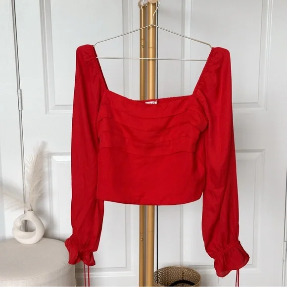 Francesca's Collections Red long Sleeve Crop Blouse - Picture 5 of 9